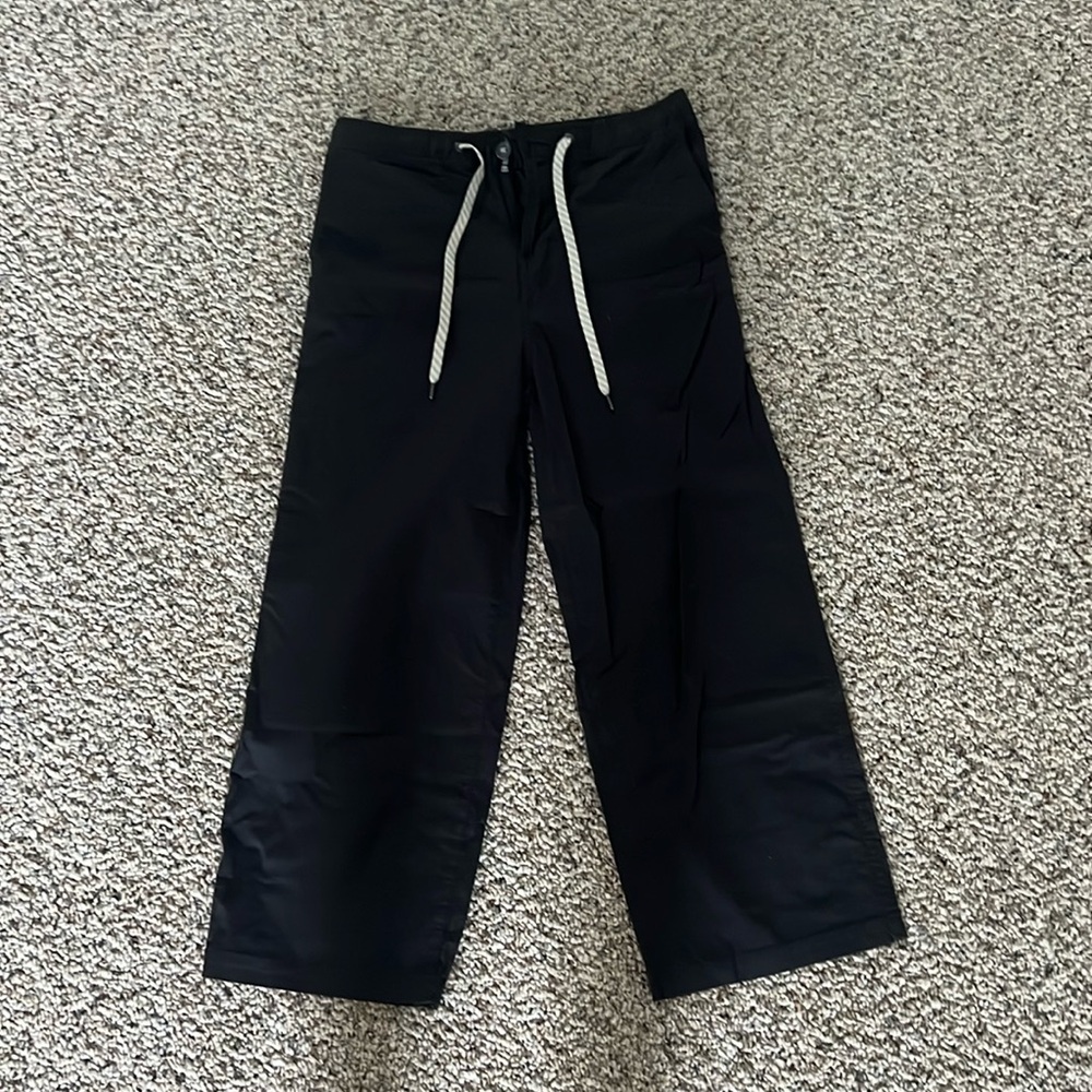 Vuori Women’s Ripstop Cropped Wide Leg Pants